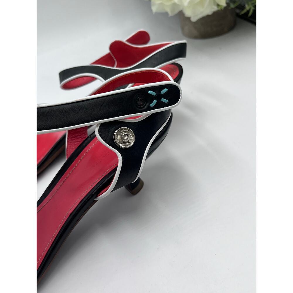 Bottega Veneta Vintage Black Kitten Heel Ankle Strap Square Toe‎ Sandal 
38.5/8 - Picture 7 of 11